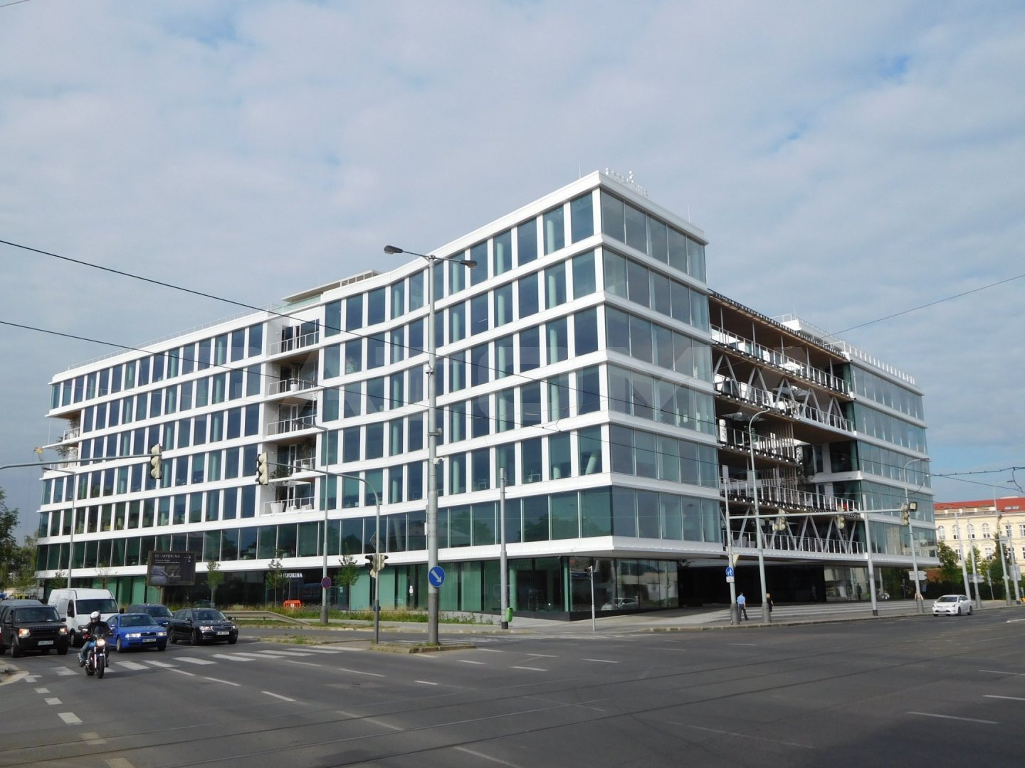 Pronájem kancelářských prostor o velikosti 658 m²